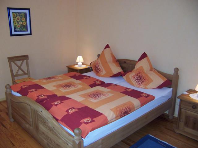 Photos for house 7944