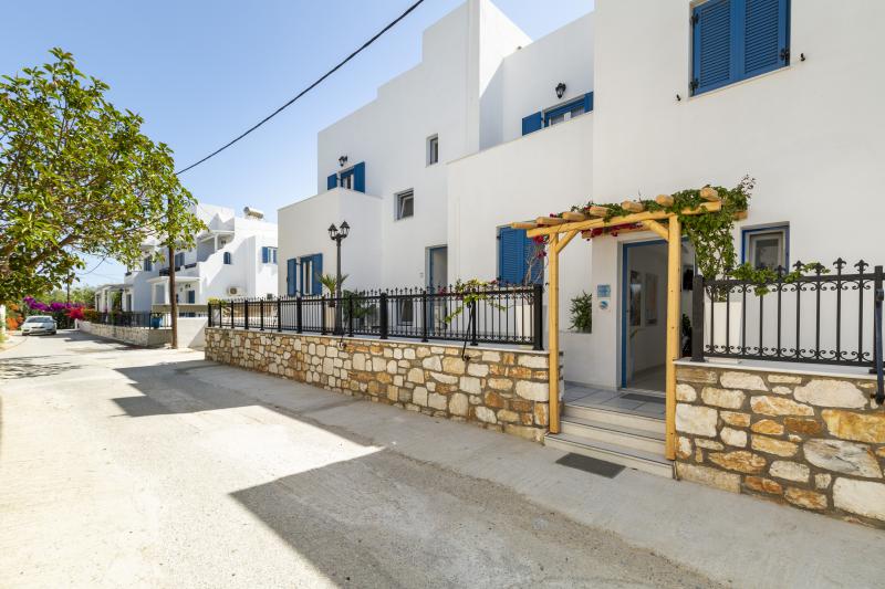 Photos for house 8056