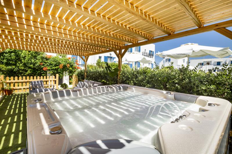 Photos for house 8056