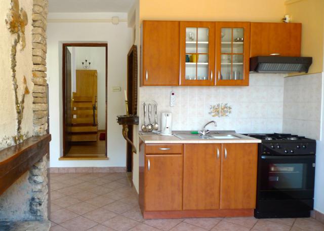 Photos for house 8211