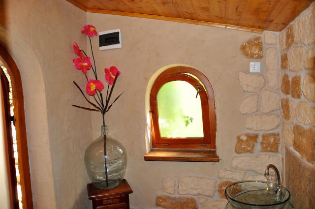 Photos for house 8211