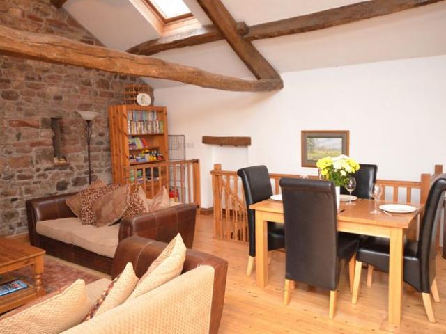 Photos for house 8776