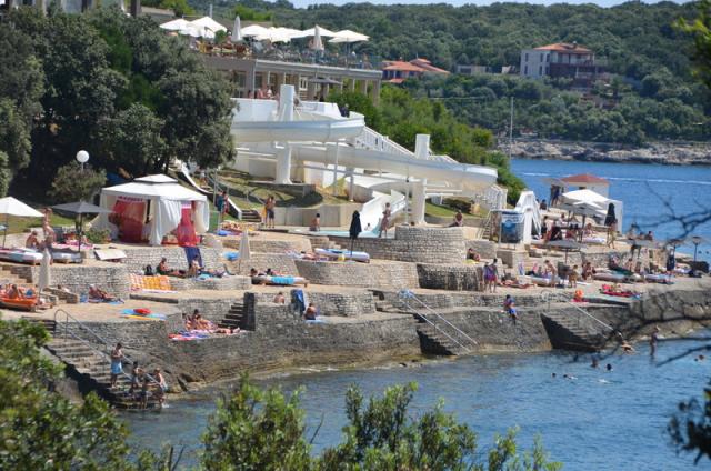 Photos for house 9303