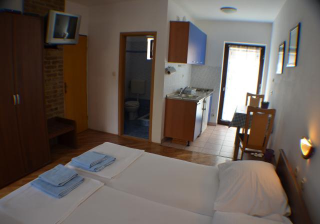 Photos for house 9303