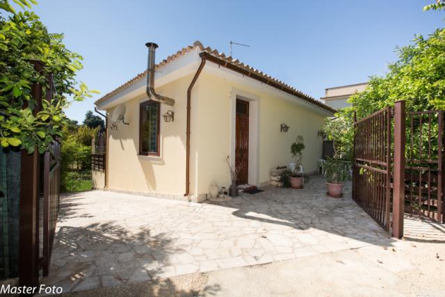 Photos for house 9319