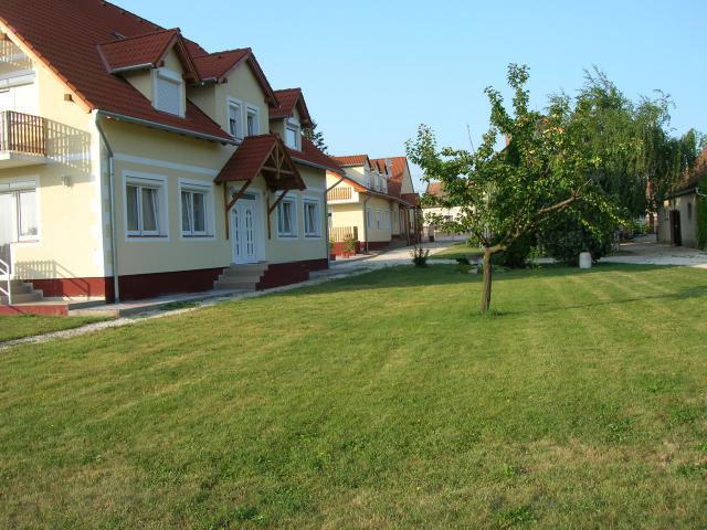 Photos for house 9706