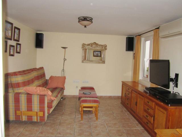 Photos for house 9951