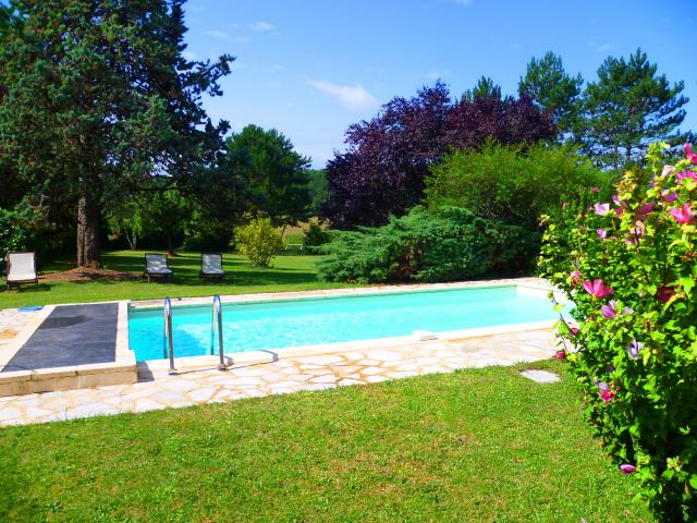 Photos for house 150303