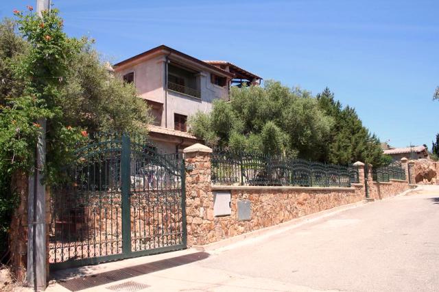 Photos for house 33047