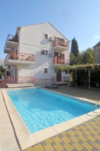 Photos for house 507505