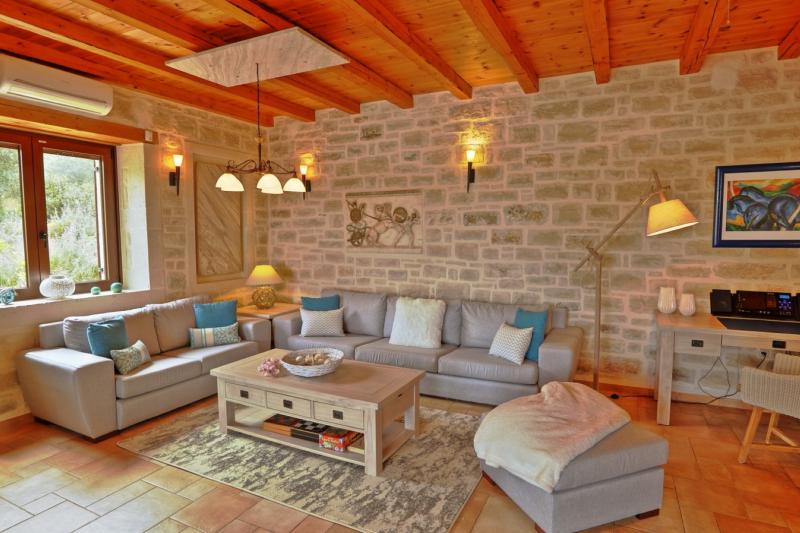 Photos for house 508432