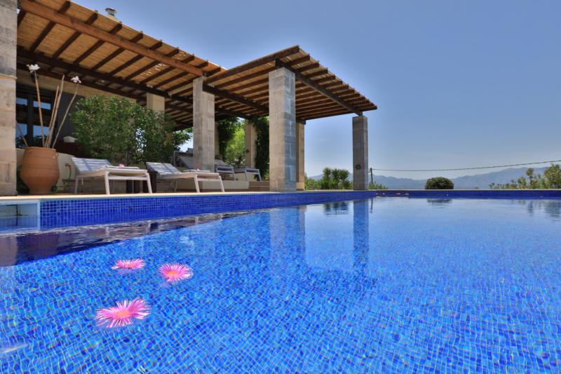 Photos for house 60681