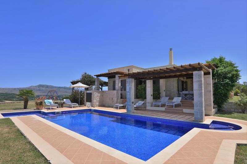 Photos for house 60681