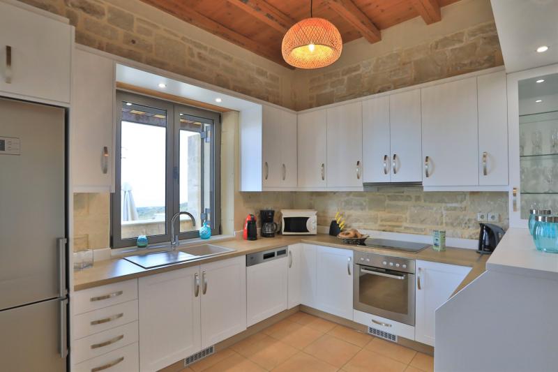 Photos for house 60681