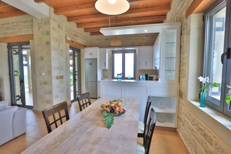 Photos for house 60681