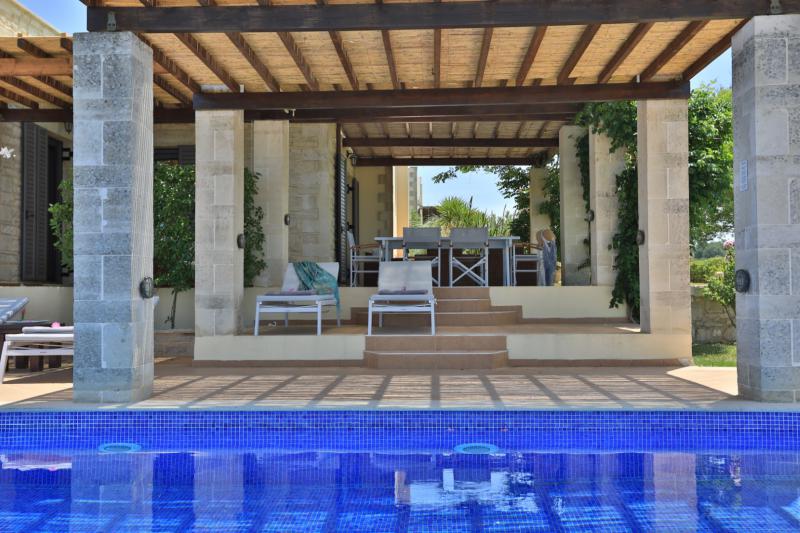 Photos for house 60681