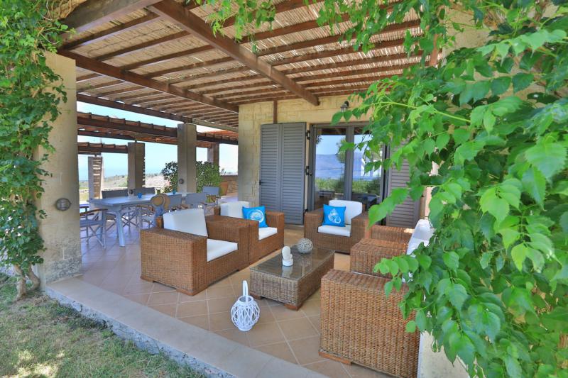 Photos for house 60681