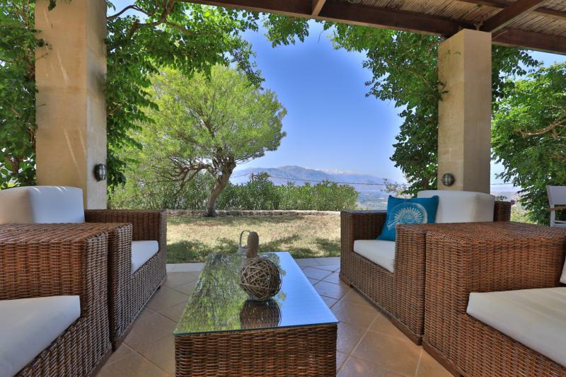 Photos for house 60681