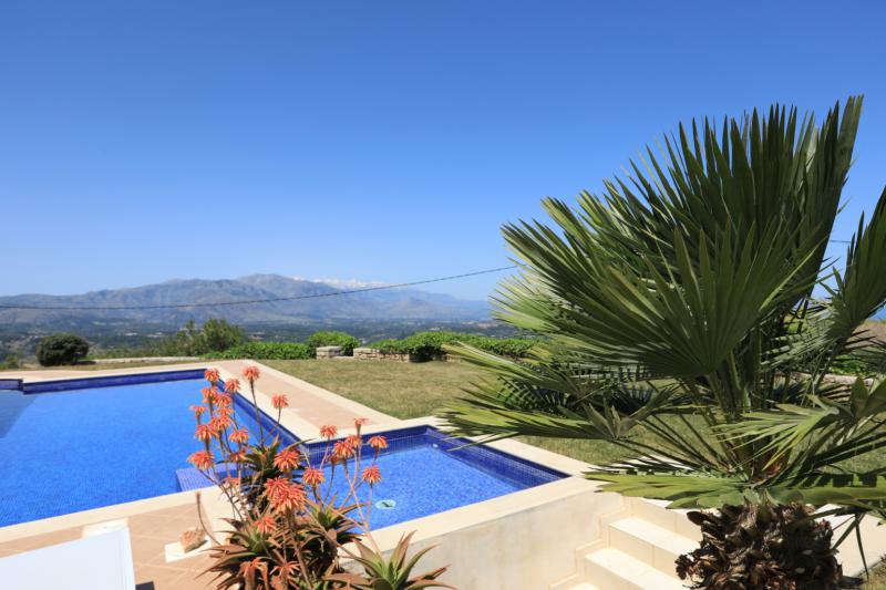 Photos for house 60681