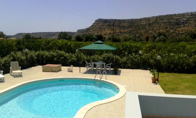 Photos for house 638091