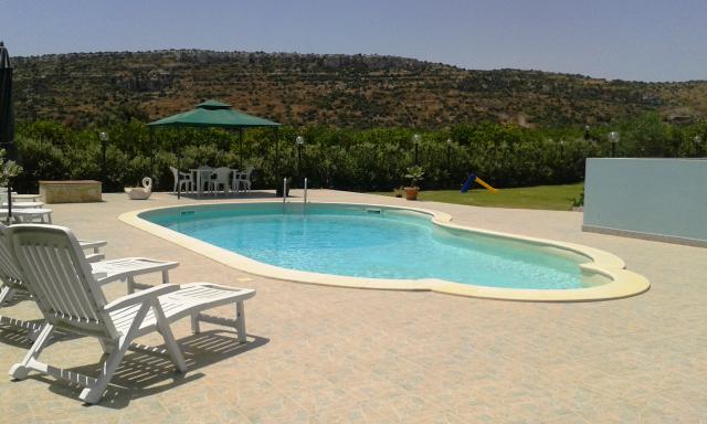 Photos for house 638091