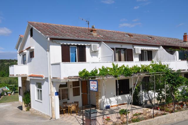 Photos for house 638640