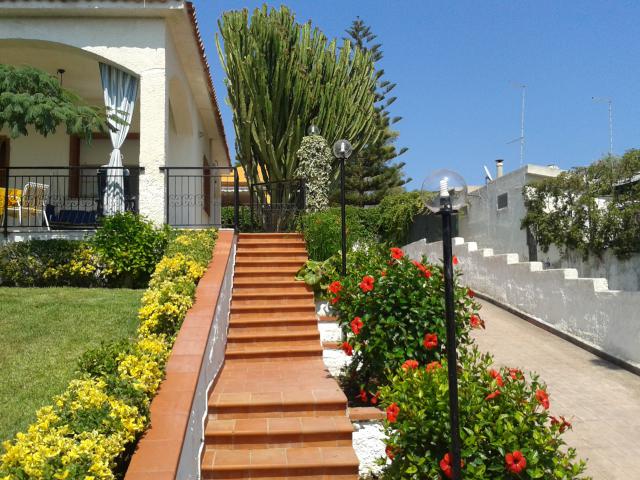 Photos for house 638906