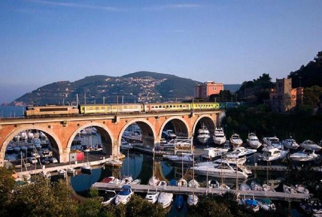 Photos for house 639130