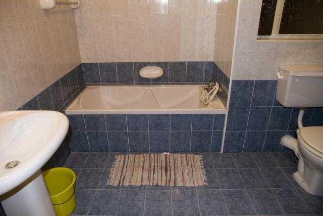 Photos for house 639172