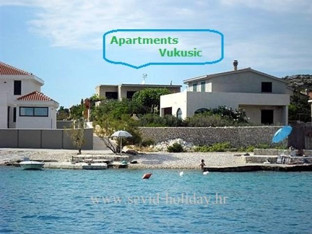 Photos for house 639781