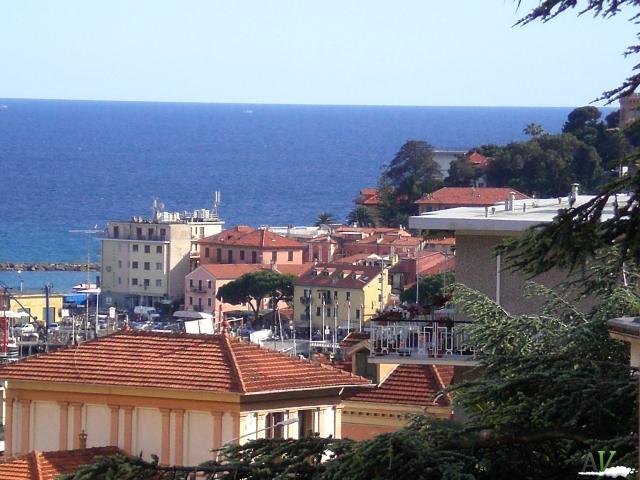 Photos for house 639810