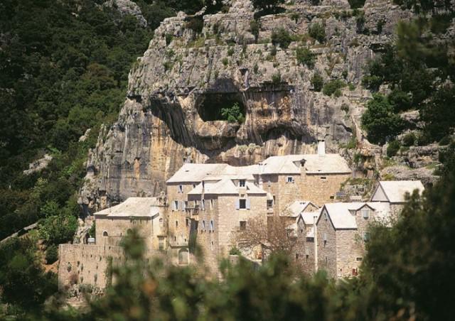 Photos for house 639836