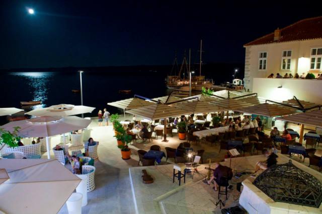 Photos for house 639836