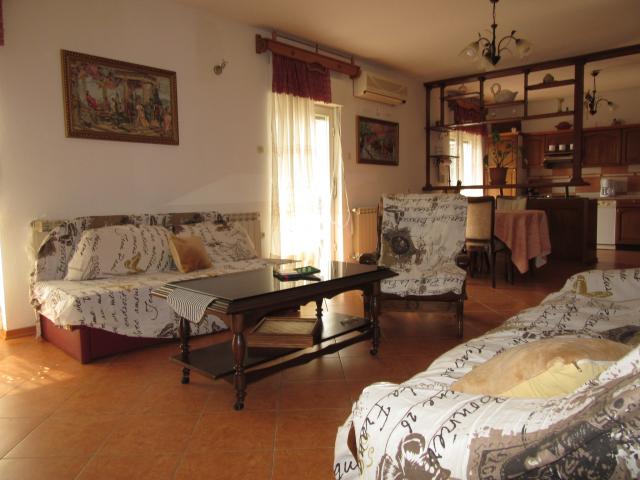 Photos for house 639946