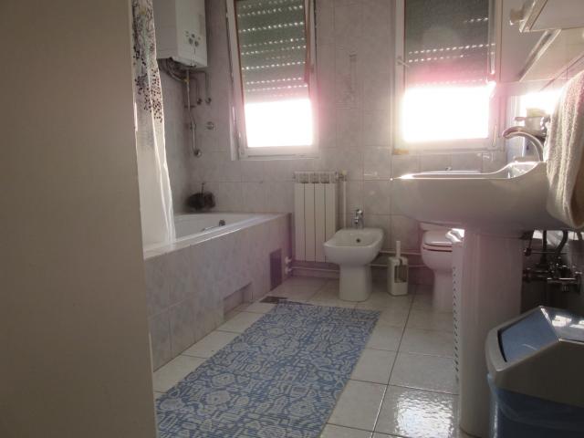 Photos for house 639946