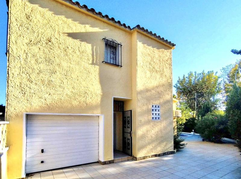 Photos for house 641087