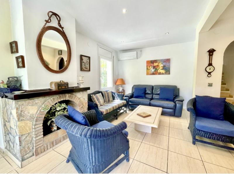 Photos for house 641087