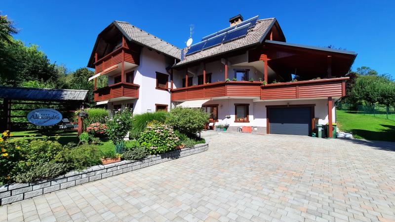 Photos for house 641111