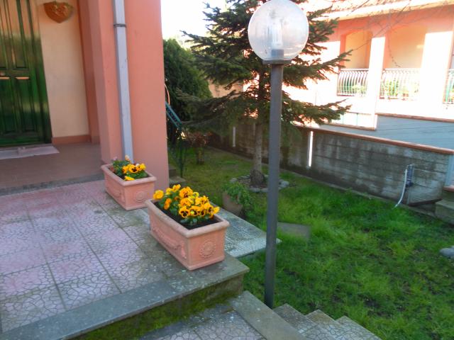 Photos for house 641136