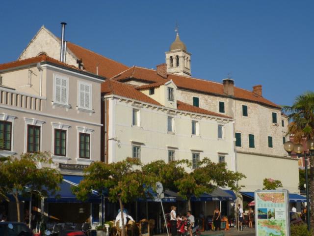 Photos for house 641197