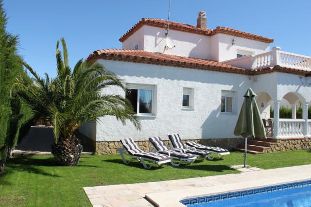 Photos for house 641341