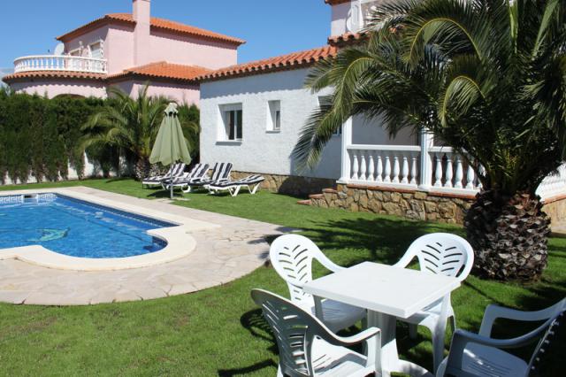 Photos for house 641341