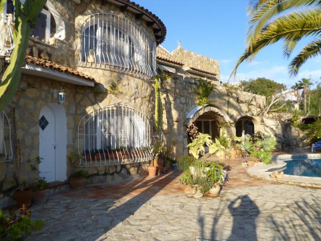 Photos for house 641356