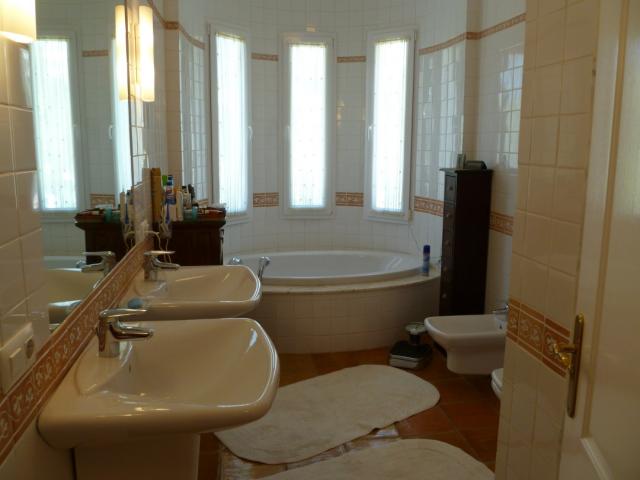 Photos for house 641357