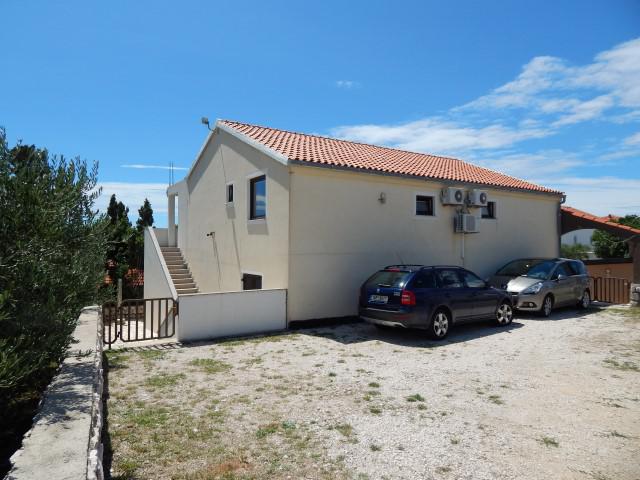 Photos for house 641398