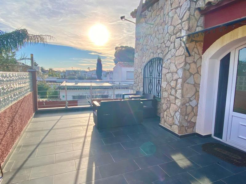 Photos for house 641415