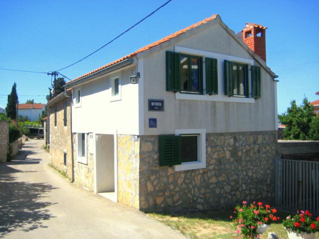 Photos for house 641451