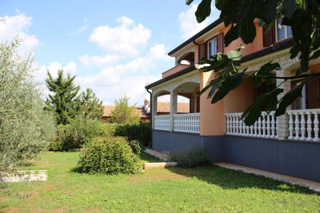 Photos for house 641459