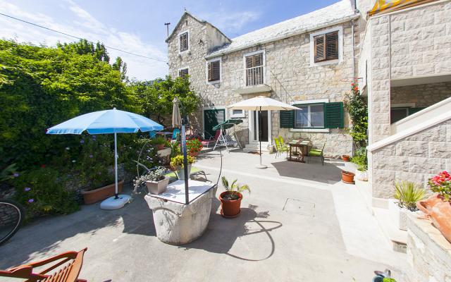 Photos for house 641578