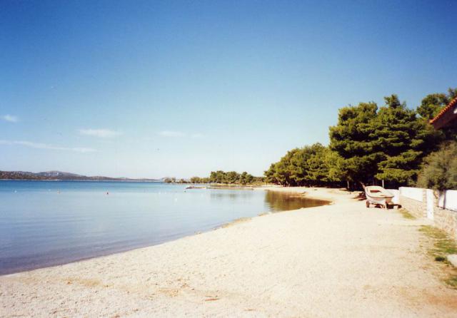 Photos for house 641600